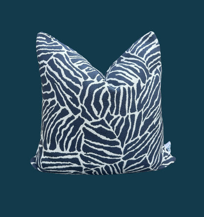WILLOWS, Weighted Pillows Oasis