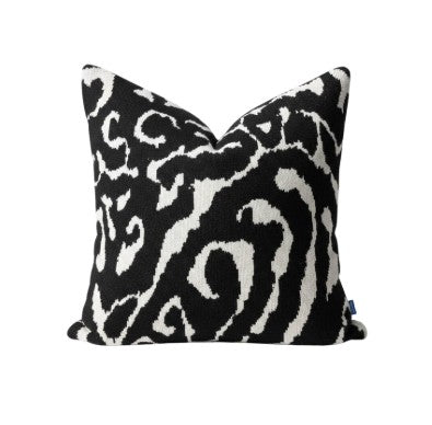 WILLOWS, Weighted Pillows Waterfall